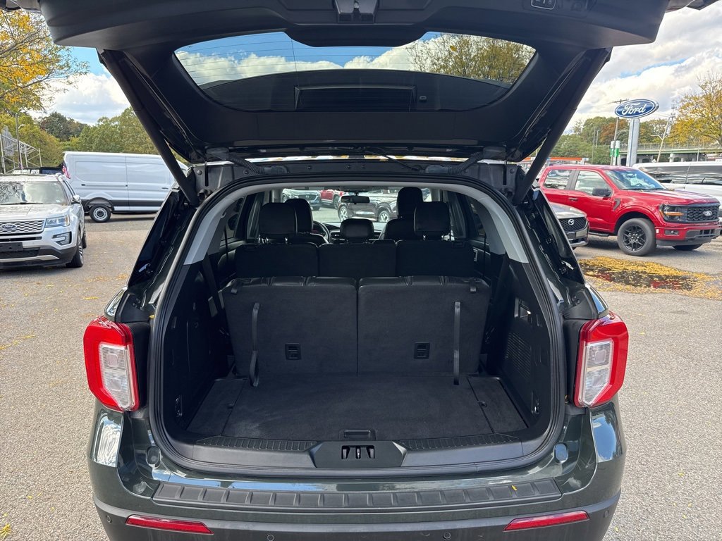Certified 2022 Ford Explorer XLT w/ Equipment Group 202A image 26
