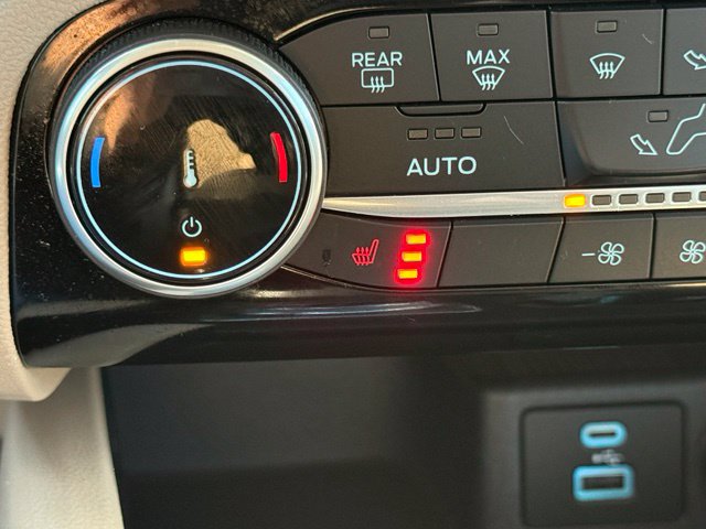 Certified 2022 Ford Escape SEL FWD image 21