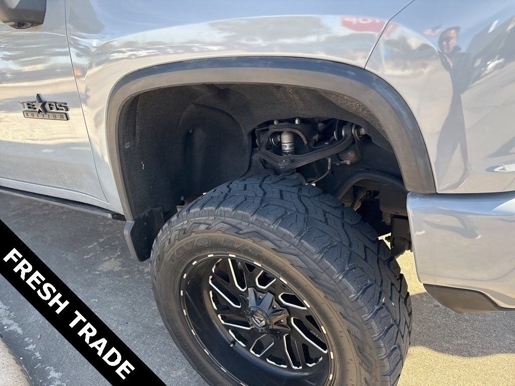 Used 2020 Chevrolet Silverado 2500 LT w/ Texas Edition image 4