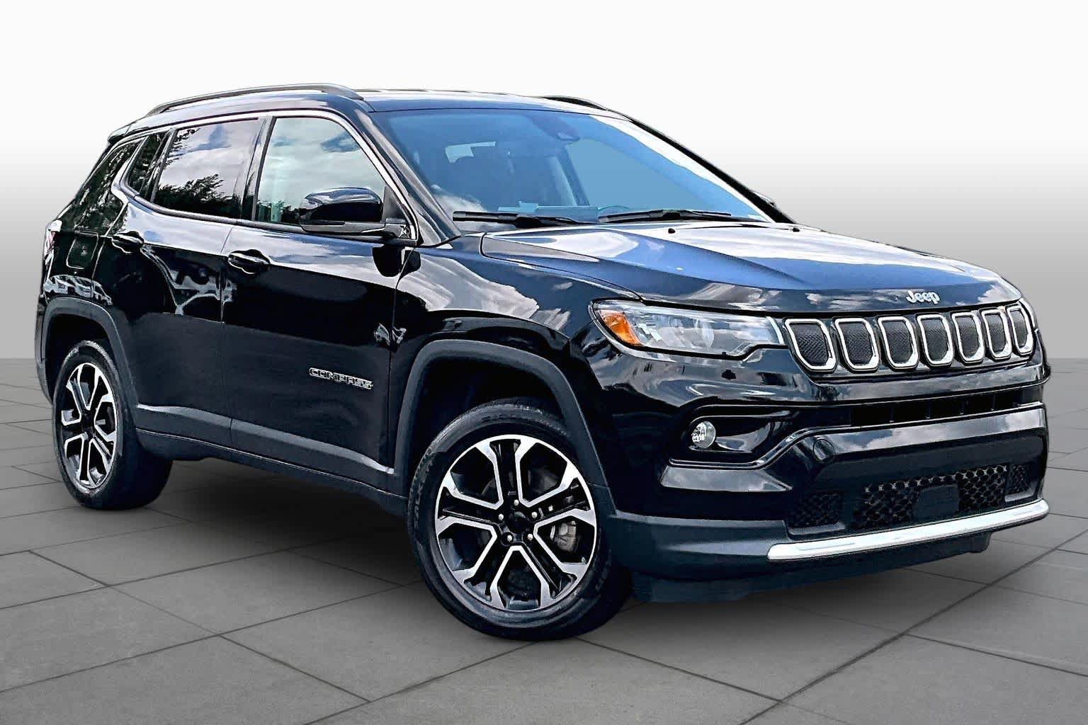 Used 2022 Jeep Compass Limited AWD/4WD image 3