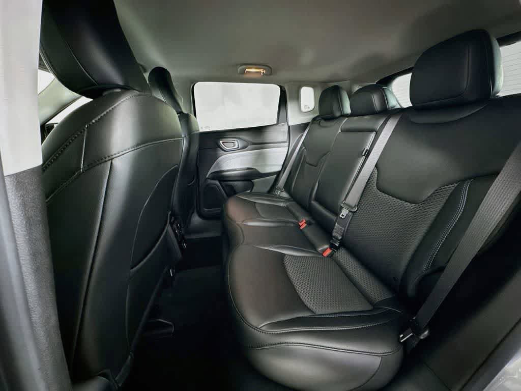 Used 2022 Jeep Compass Latitude AWD/4WD image 14