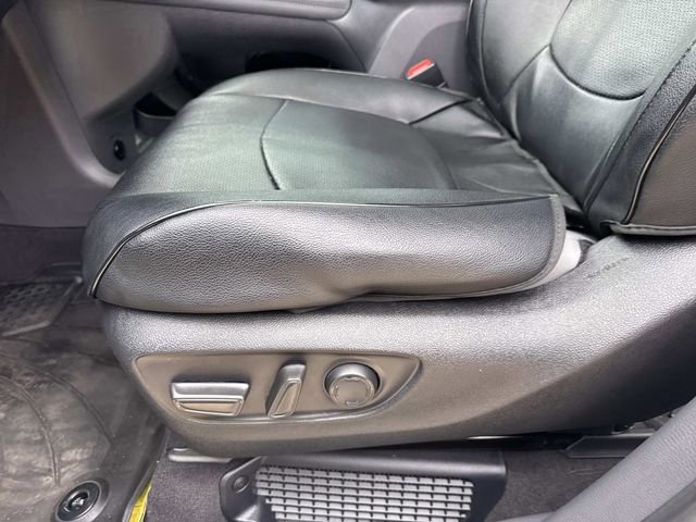 Used 2024 Toyota Sienna XLE image 18
