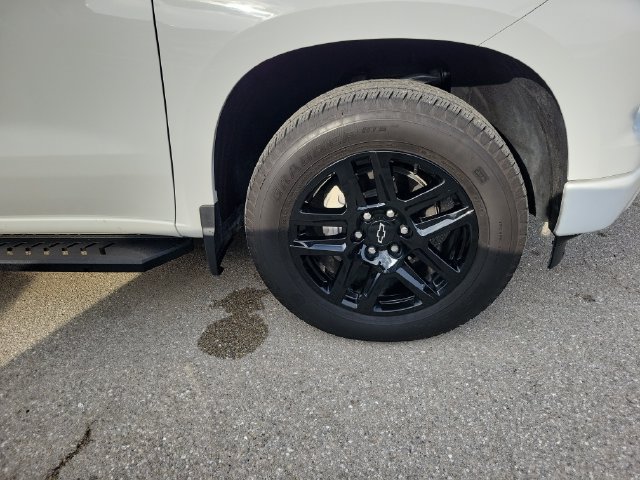 Used 2026 Chevrolet Silverado 1500 Custom RWD image 15