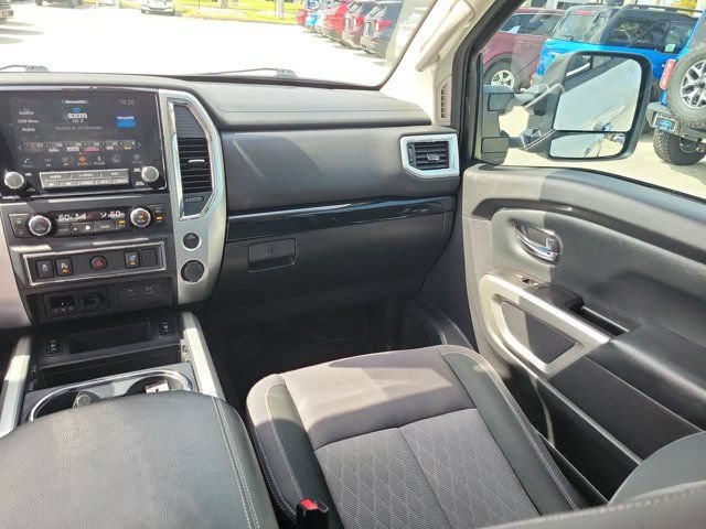 Used 2021 Nissan Titan SV w/ SV Convenience Package RWD image 22