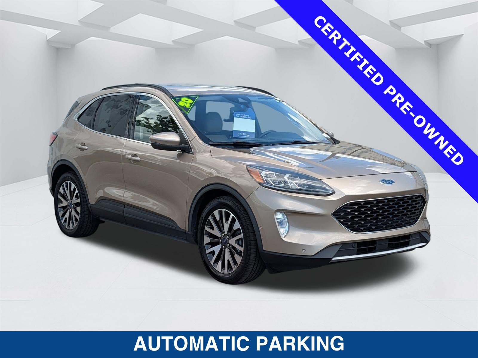 Certified 2020 Ford Escape Titanium FWD image 3