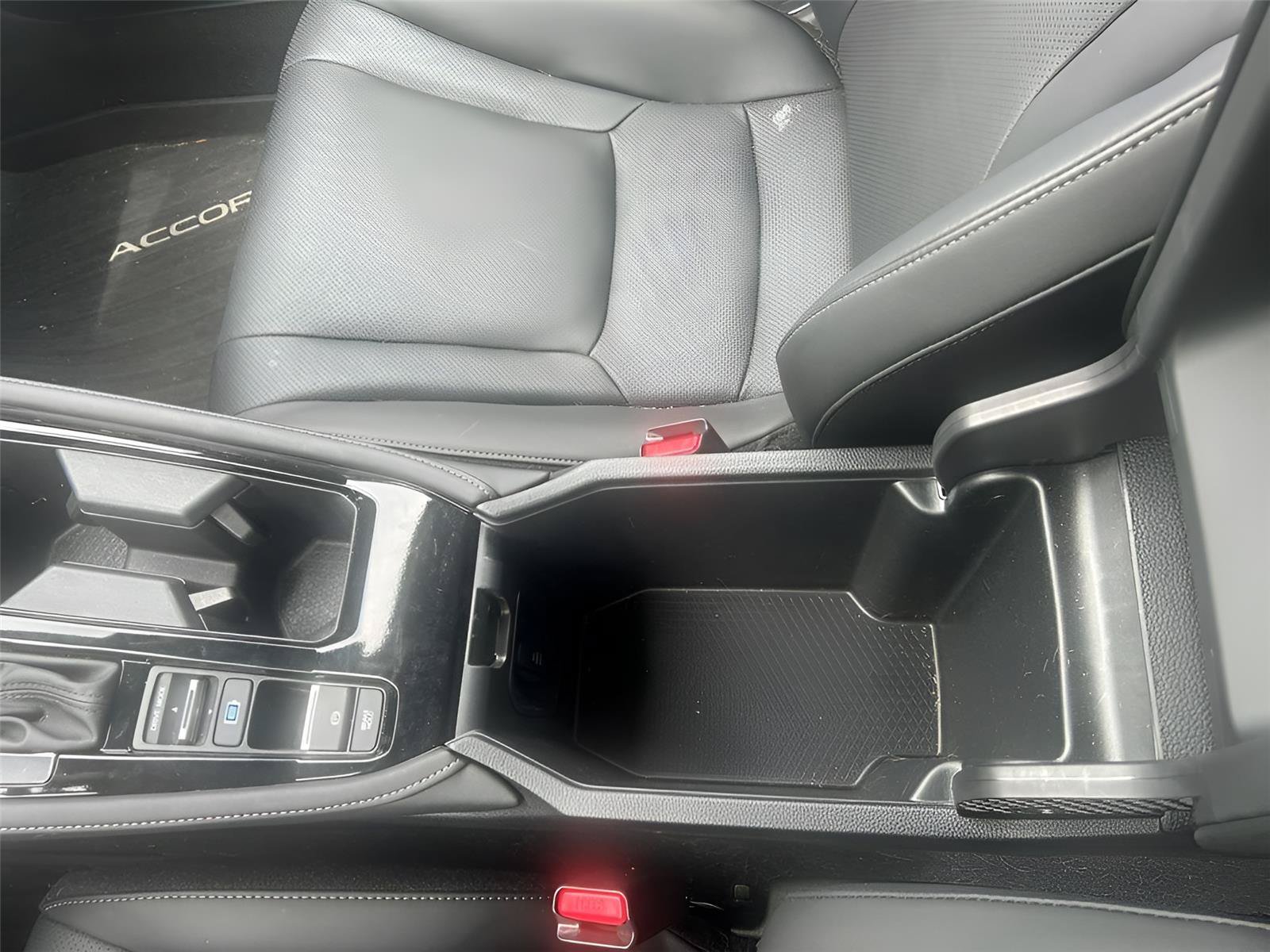 Used 2025 Honda Accord Touring image 27