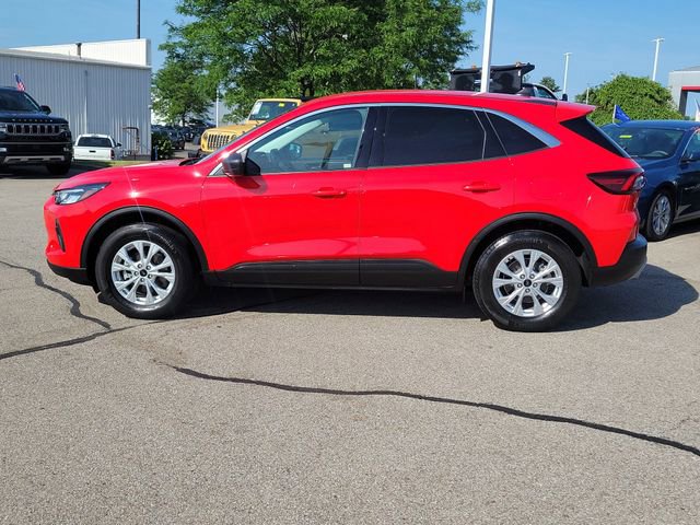 Certified 2024 Ford Escape Active AWD/4WD image 2