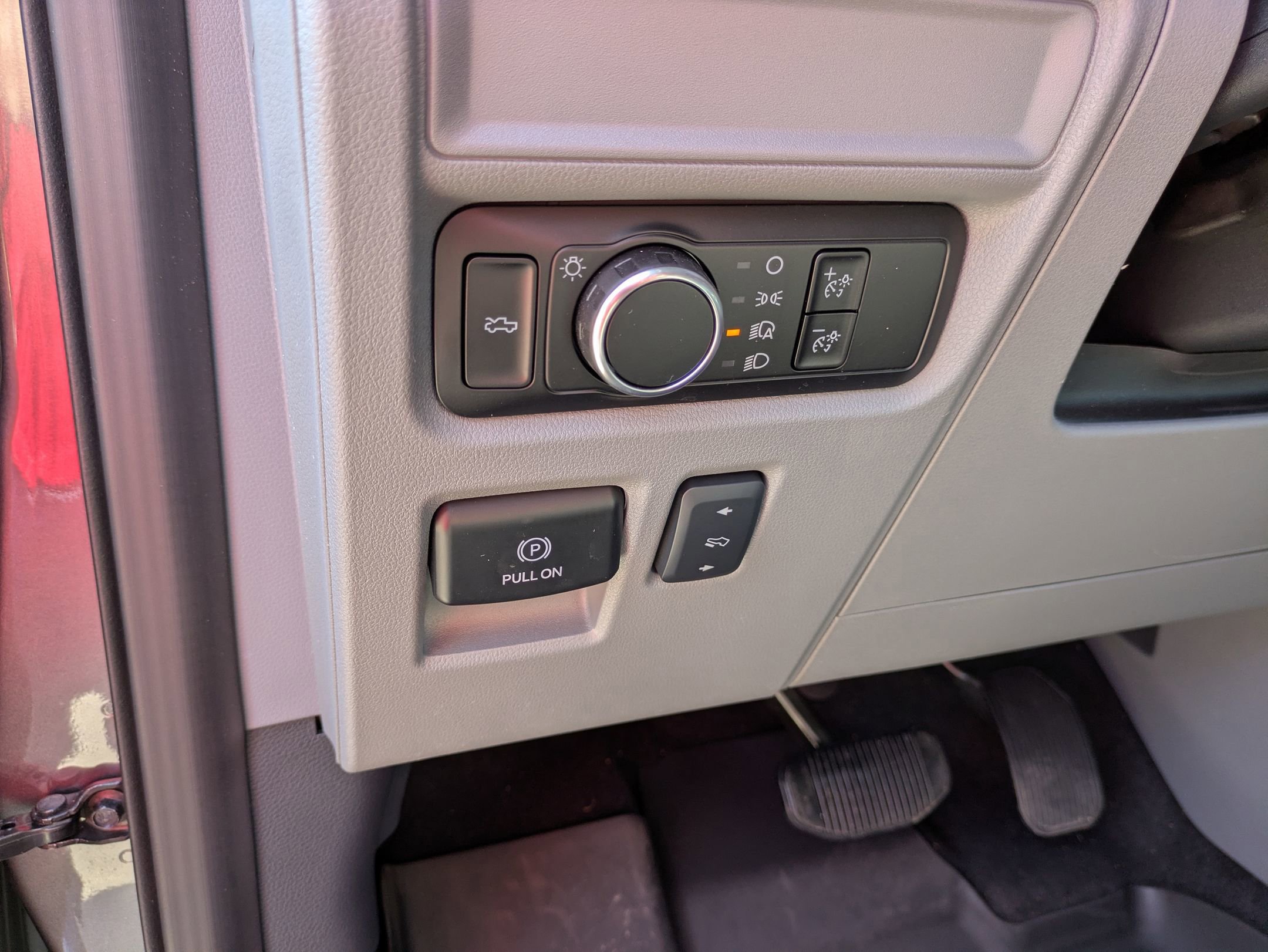 Certified 2025 Ford F150 Lightning XLT image 19