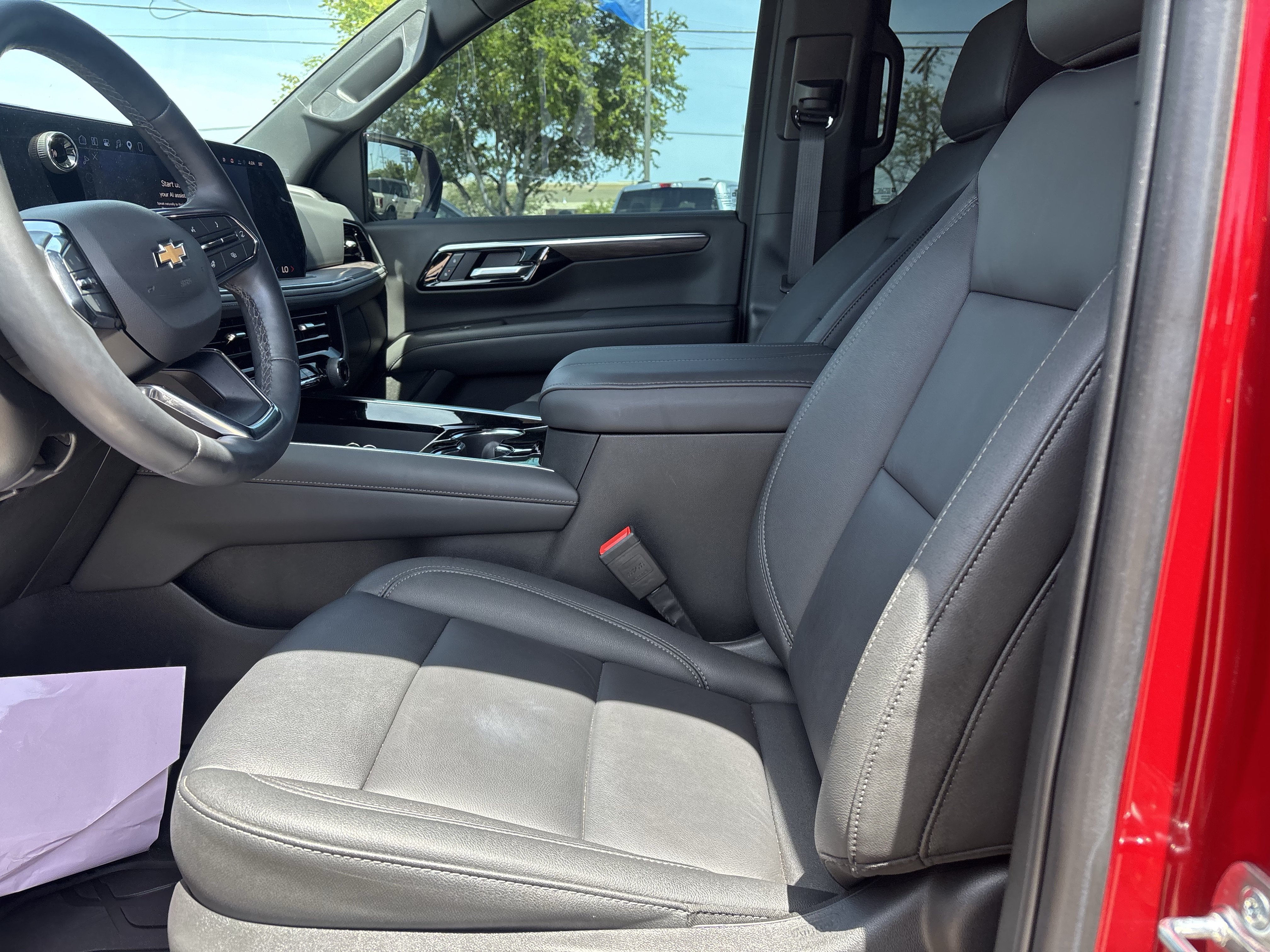 Used 2026 Chevrolet Tahoe LT w/ Comfort Package RWD image 10
