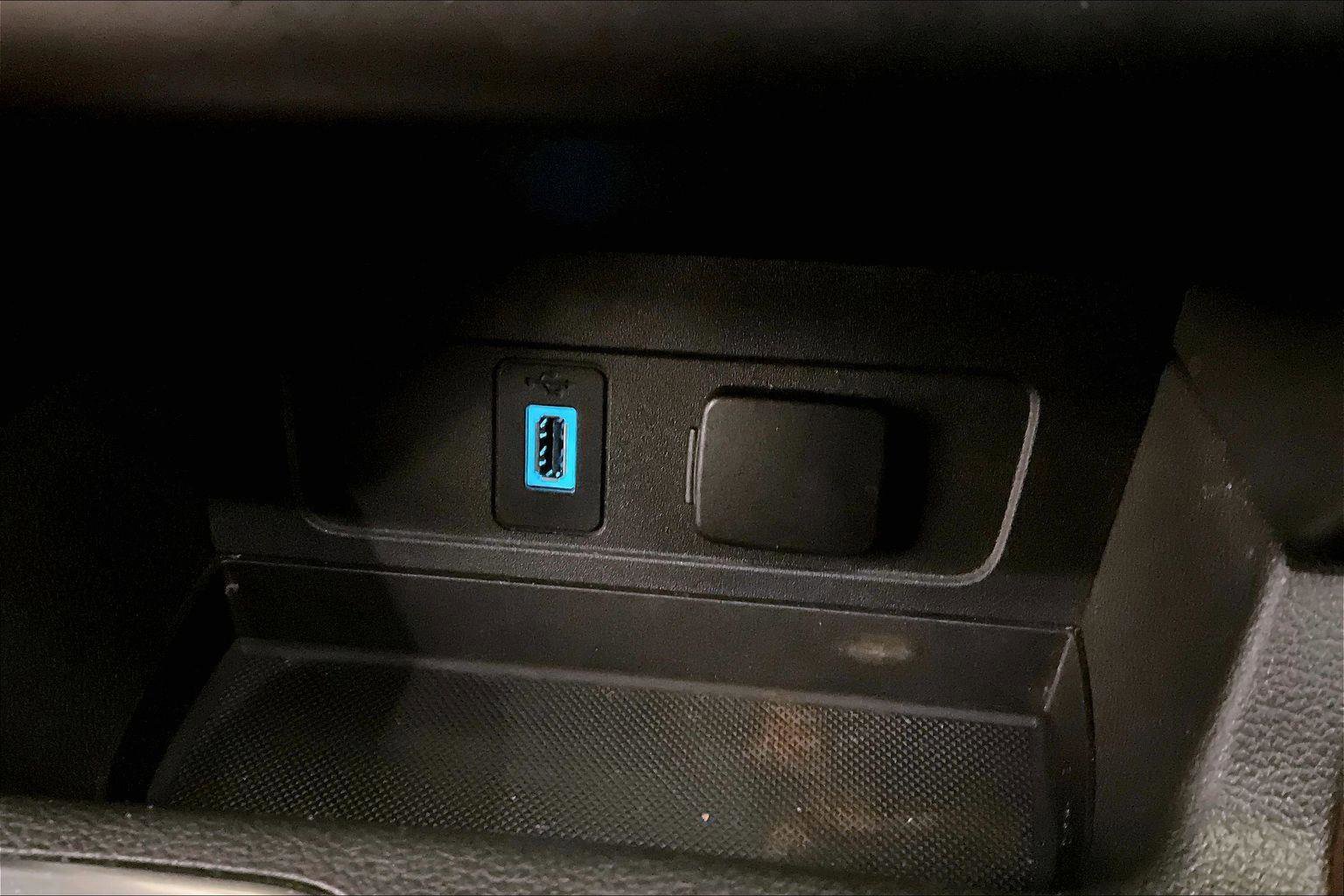 Certified 2019 Ford Escape S image 31