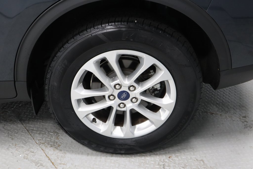 Certified 2022 Ford Escape SE w/ Cold Weather Package image 19