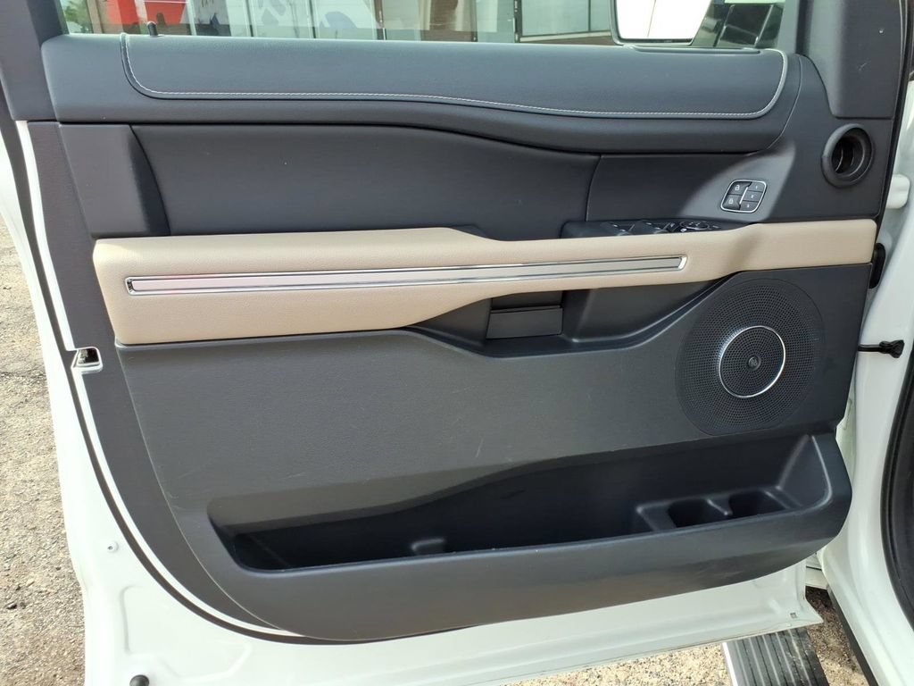 Certified 2023 Ford Expedition Limited AWD/4WD image 15