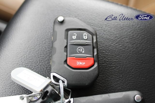 Used 2021 Jeep Wrangler Unlimited Rubicon AWD/4WD image 11