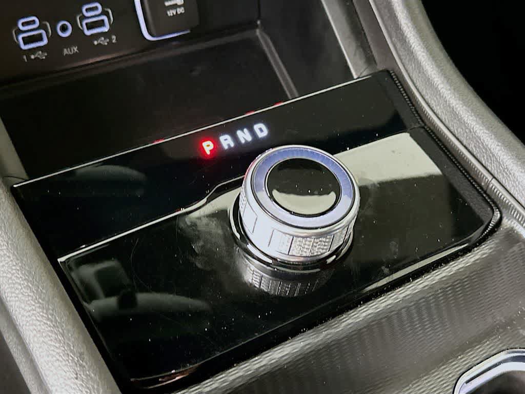 Used 2024 Jeep Grand Cherokee L Altitude RWD image 18