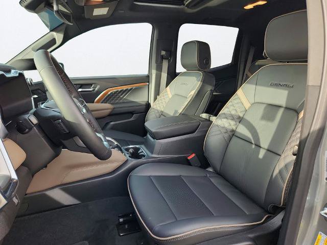 Used 2026 GMC Canyon Denali AWD/4WD image 10