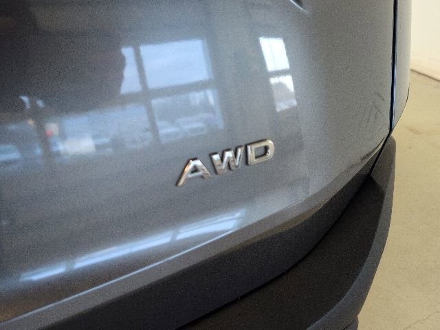 Used 2022 Nissan Rogue S AWD/4WD image 28