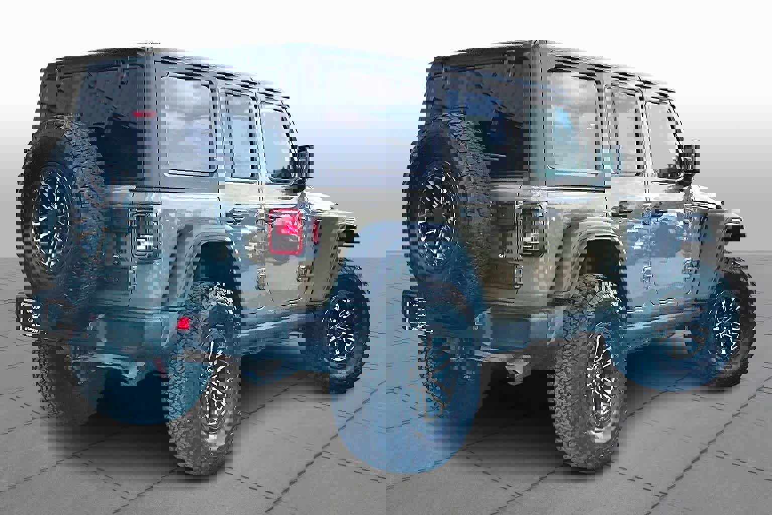 Used 2025 Jeep Wrangler Willys image 4