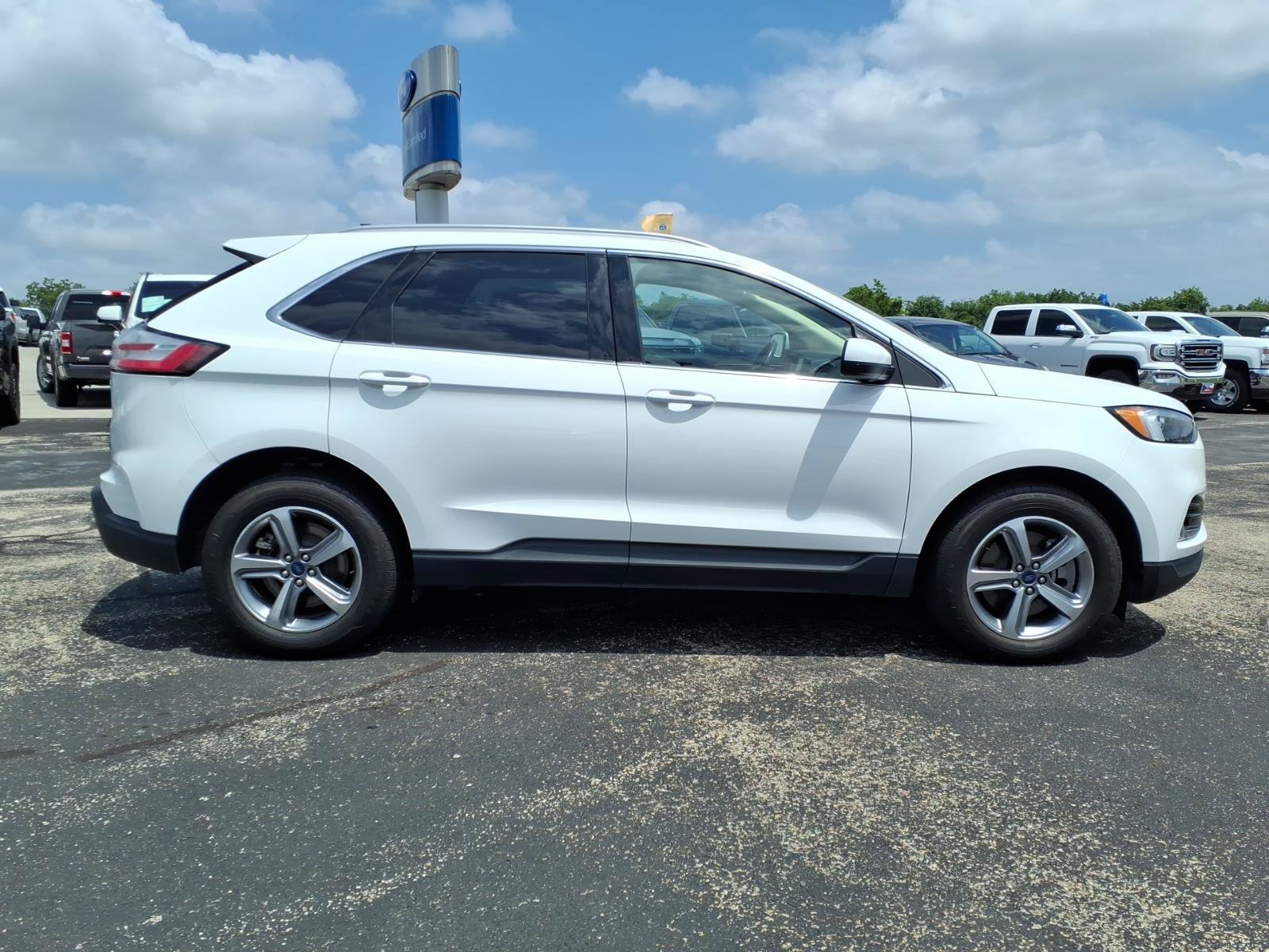 Certified 2022 Ford Edge SEL w/ Convenience Package AWD/4WD image 4