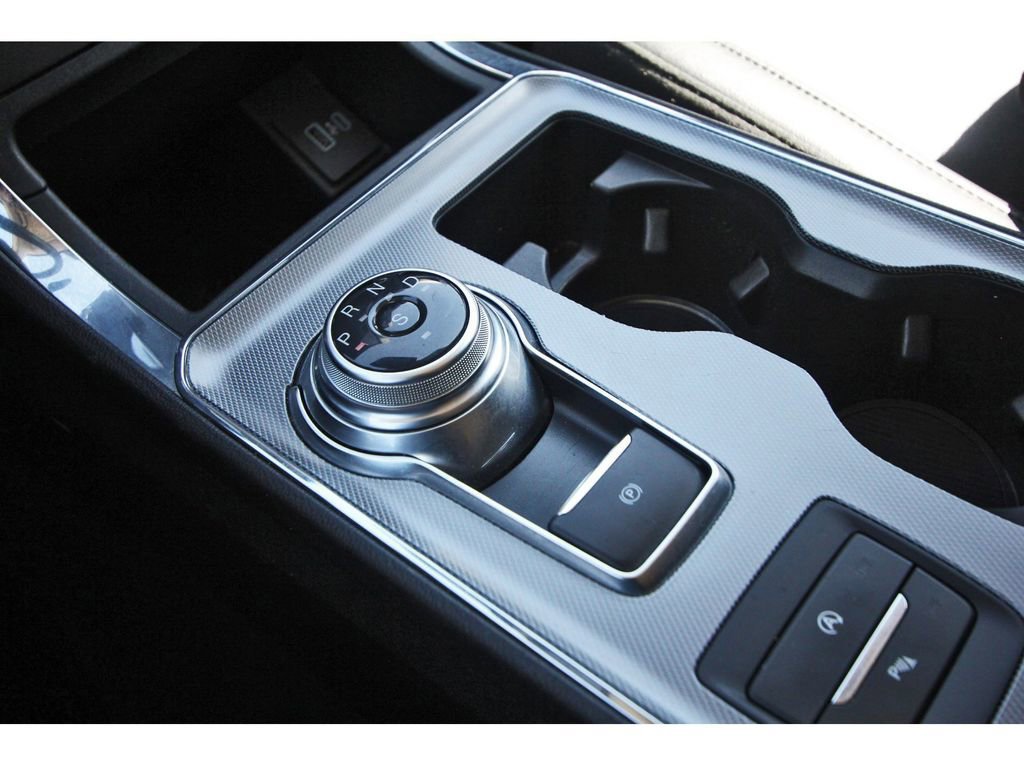 Certified 2021 Ford Edge Titanium image 28