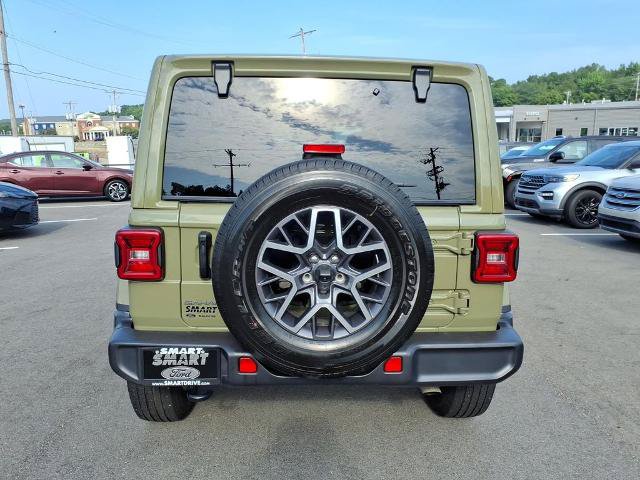 Used 2026 Jeep Wrangler Unlimited Sahara AWD/4WD image 3