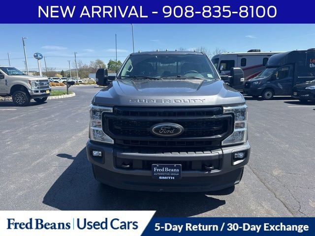 Certified 2022 Ford F350 XLT w/ Black Appearance Package AWD/4WD image 2