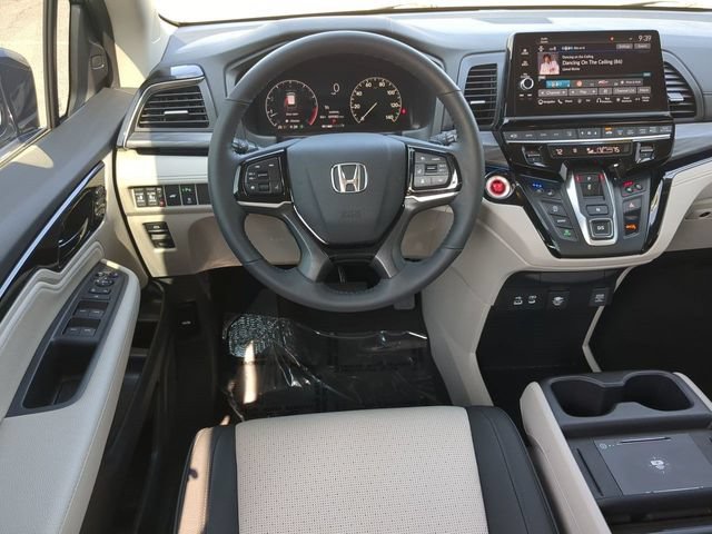 Used 2026 Honda Odyssey Elite image 18