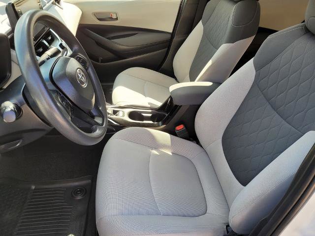 Used 2022 Toyota Corolla LE FWD image 16