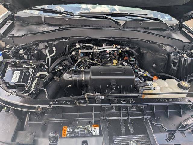 Certified 2023 Ford Explorer XLT w/ Equipment Group 202A AWD/4WD image 33