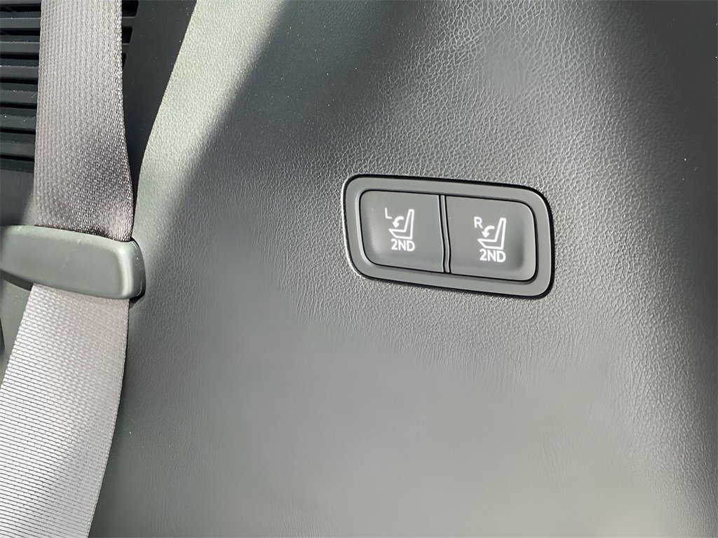 Used 2024 Hyundai Santa Fe Limited image 27
