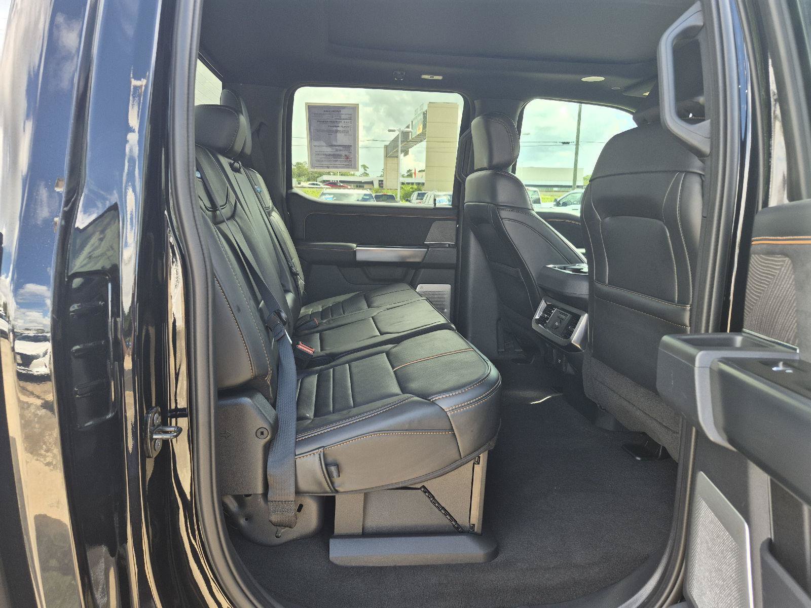 Certified 2024 Ford F250 Platinum w/ FX4 Off-Road Package AWD/4WD image 14