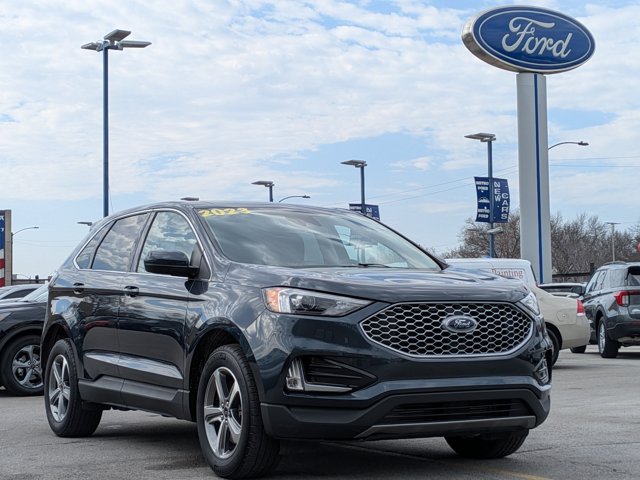 Certified 2023 Ford Edge SEL w/ Convenience Package AWD/4WD image 2