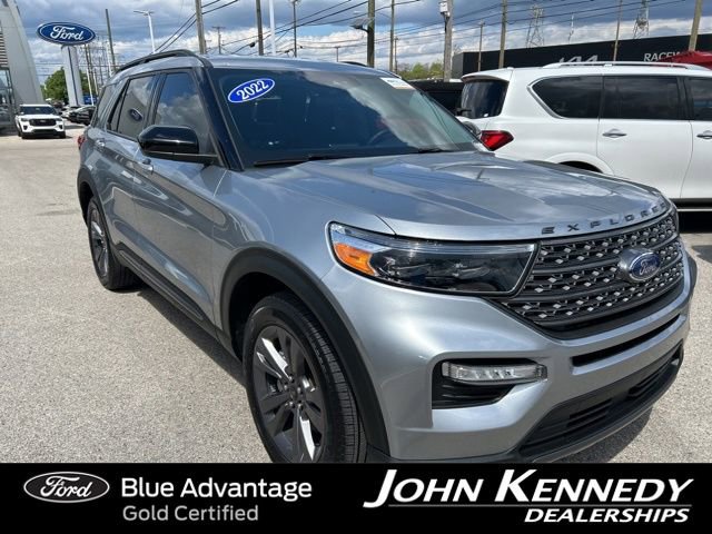Certified 2022 Ford Explorer XLT w/ Equipment Group 202A AWD/4WD image 4