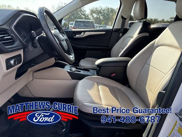 Certified 2022 Ford Escape SEL w/ Class II Trailer Tow Package AWD/4WD image 9