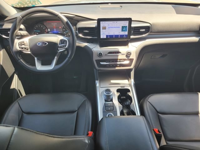Certified 2023 Ford Explorer XLT w/ Equipment Group 202A AWD/4WD image 14