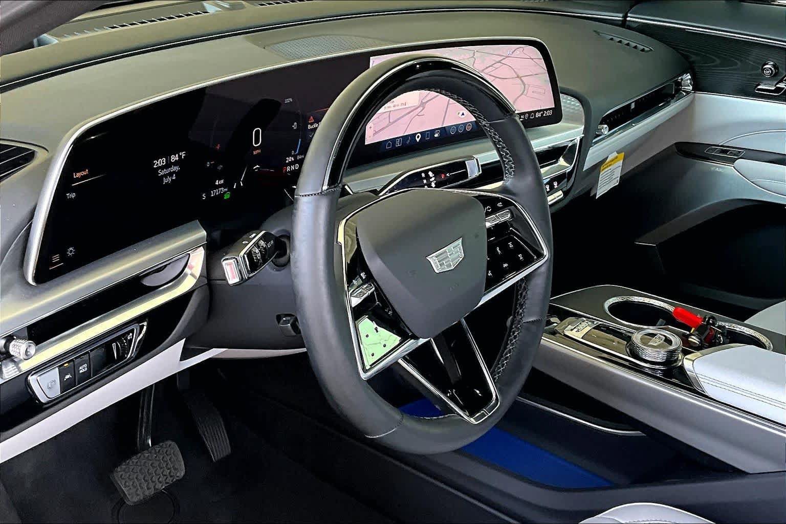 Used 2025 Cadillac Lyriq Luxury RWD image 18
