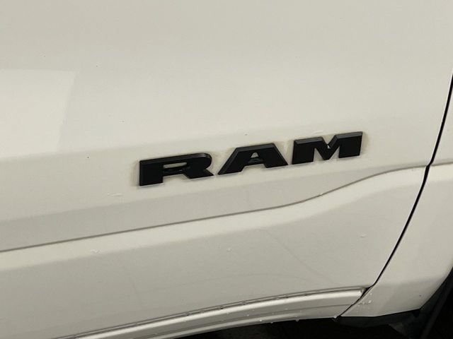 Used 2024 RAM 1500 Big Horn AWD/4WD image 7