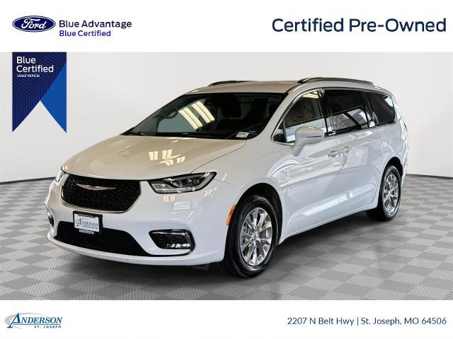 Used 2022 Chrysler Pacifica Touring-L AWD/4WD image 1