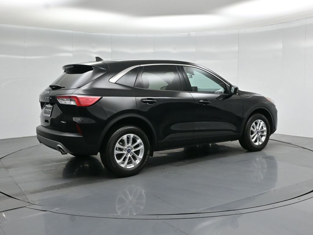 Certified 2021 Ford Escape SE image 12