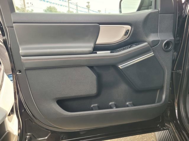 Certified 2025 Ford Expedition Active image 16