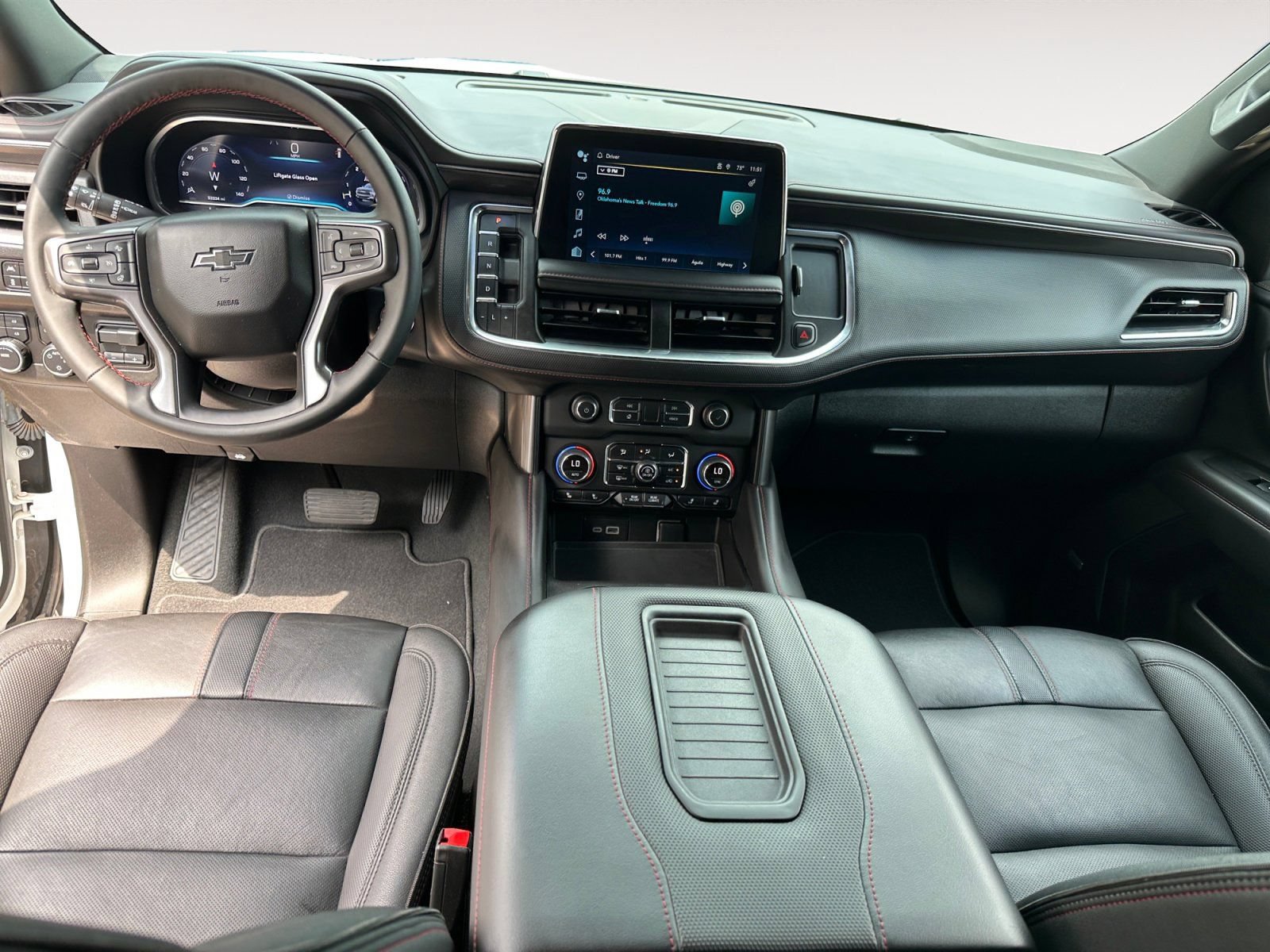 Used 2023 Chevrolet Suburban RST w/ Sport Performance Package AWD/4WD image 10