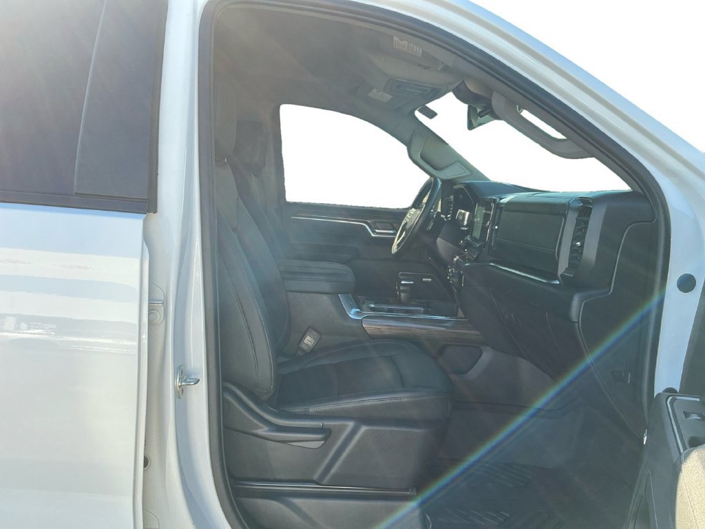Used 2025 Chevrolet Silverado 1500 RST w/ RST All Star Premium Package AWD/4WD image 22