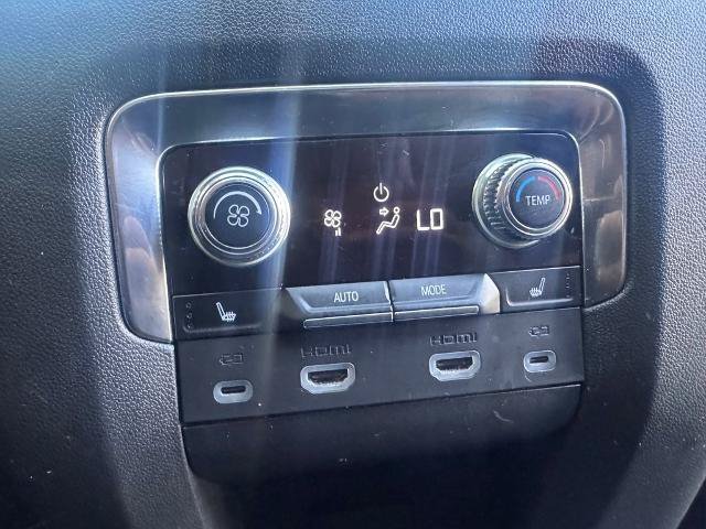 Used 2023 GMC Yukon Denali Ultimate AWD/4WD image 19