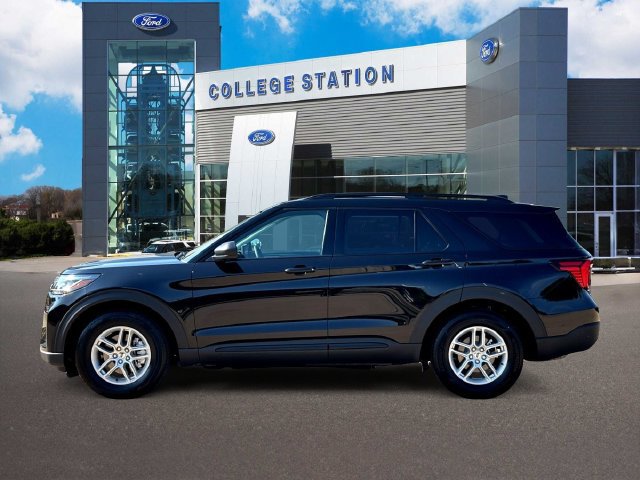 Certified 2026 Ford Explorer Active w/ Active Comfort Package RWD image 4