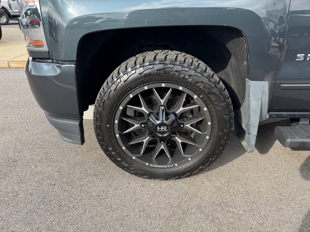 Used 2017 Chevrolet Silverado 1500 LT w/ True North Edition AWD/4WD image 6