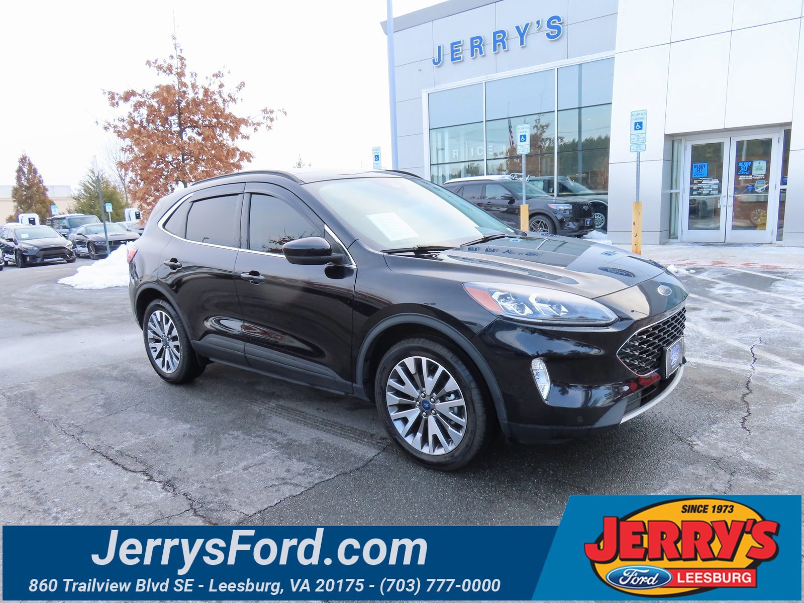 Certified 2022 Ford Escape Titanium w/ Class II Trailer Tow Package image 8