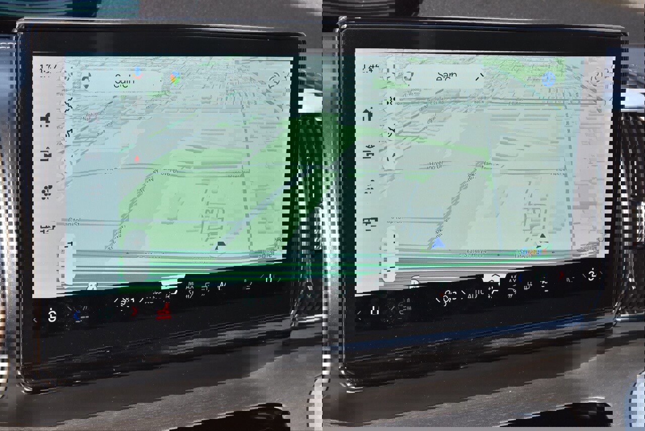 Certified 2025 Ford Expedition Platinum image 29