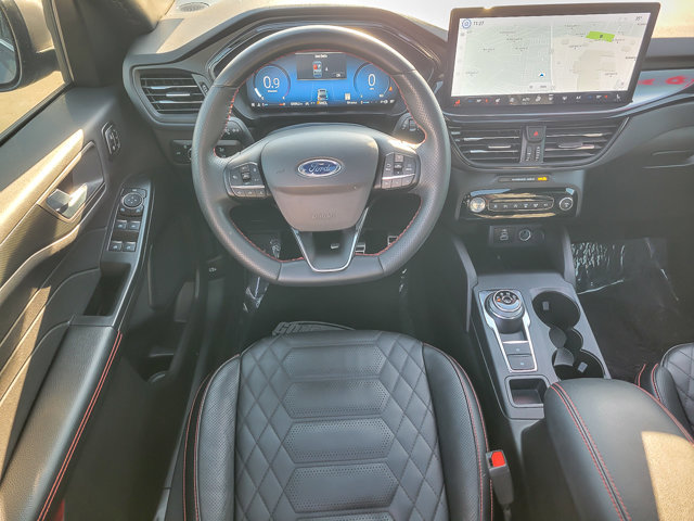 Certified 2024 Ford Escape ST-Line Elite w/ Premium Technology Package image 13