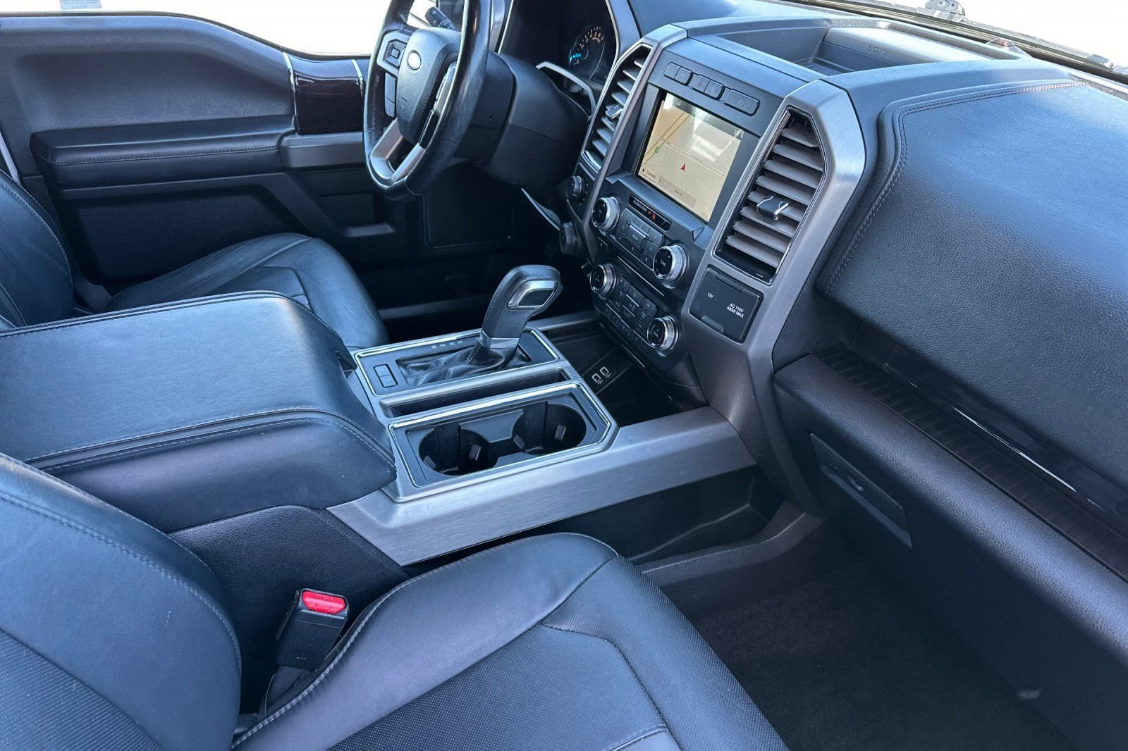 Certified 2017 Ford F150 Platinum w/ Equipment Group 701A Luxury image 15