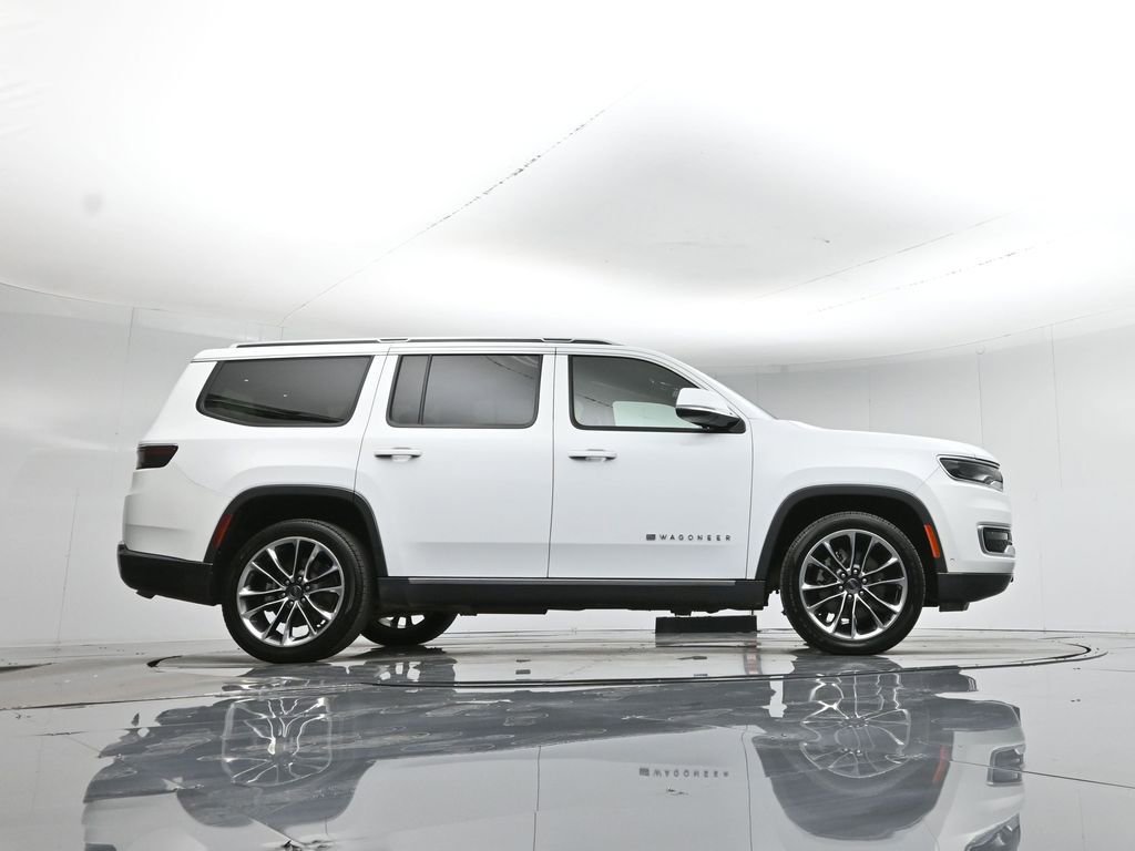 Used 2022 Jeep Wagoneer Series III w/ Premium Group I image 57