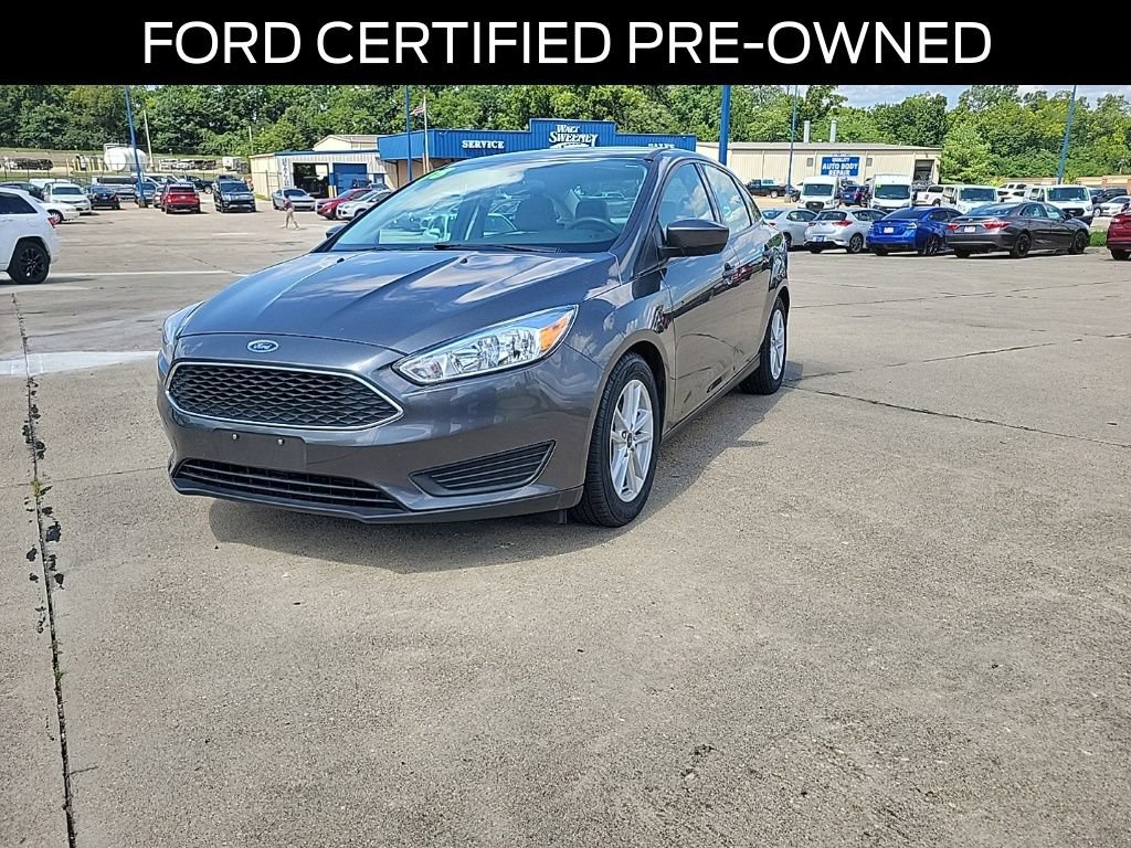 Certified 2018 Ford Focus SE FWD image 2